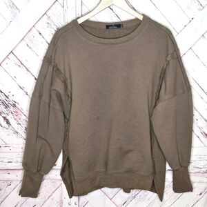 Trendy Queen Pullover Sweatshirt *flaw*